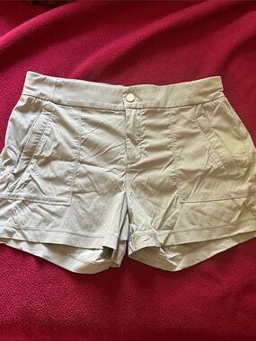 Athleta Trekkie North Shorts